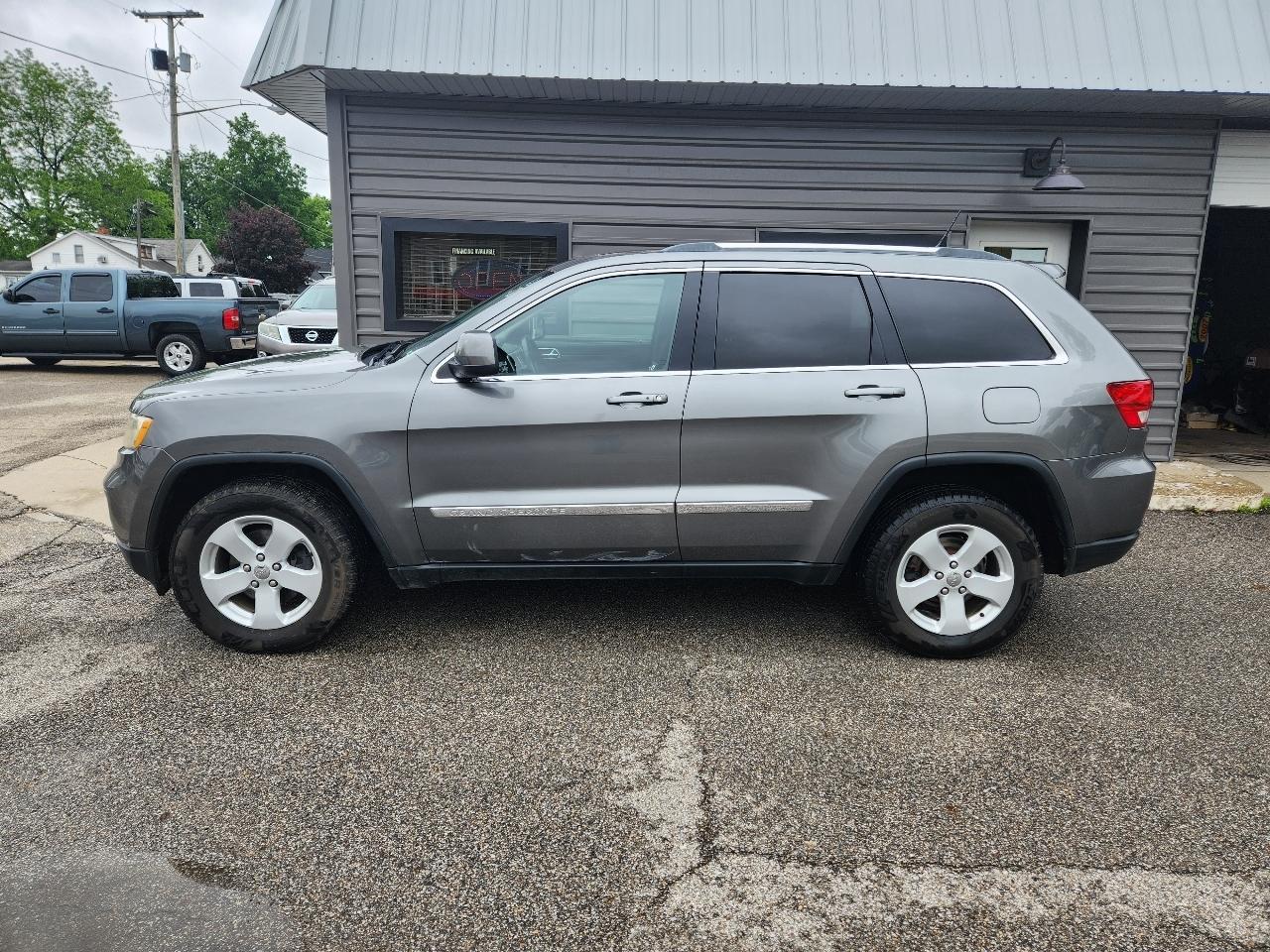 Jeep Grand Cherokee 4WD 4dr Laredo 2012