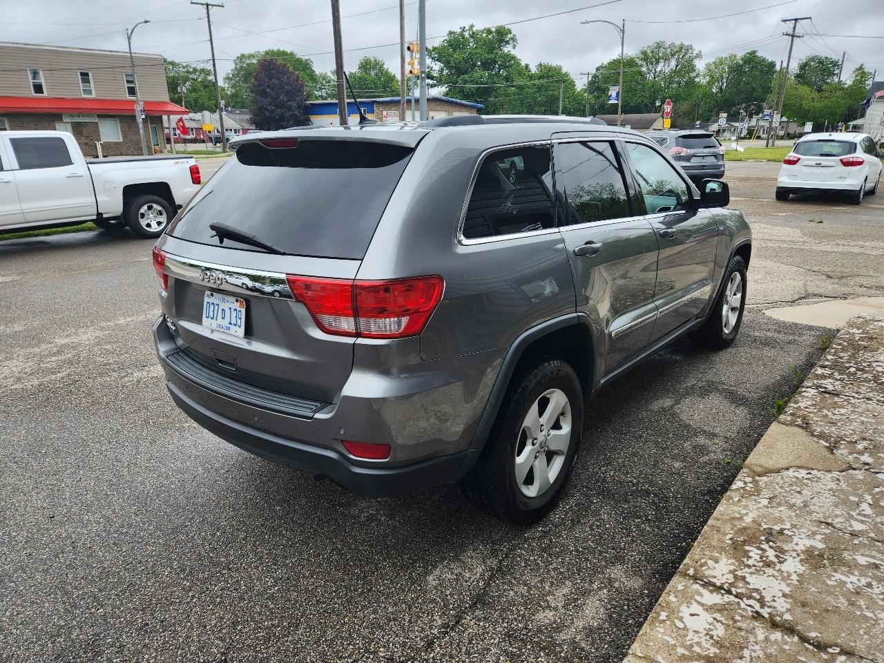 Jeep Grand Cherokee 4WD 4dr Laredo 2012