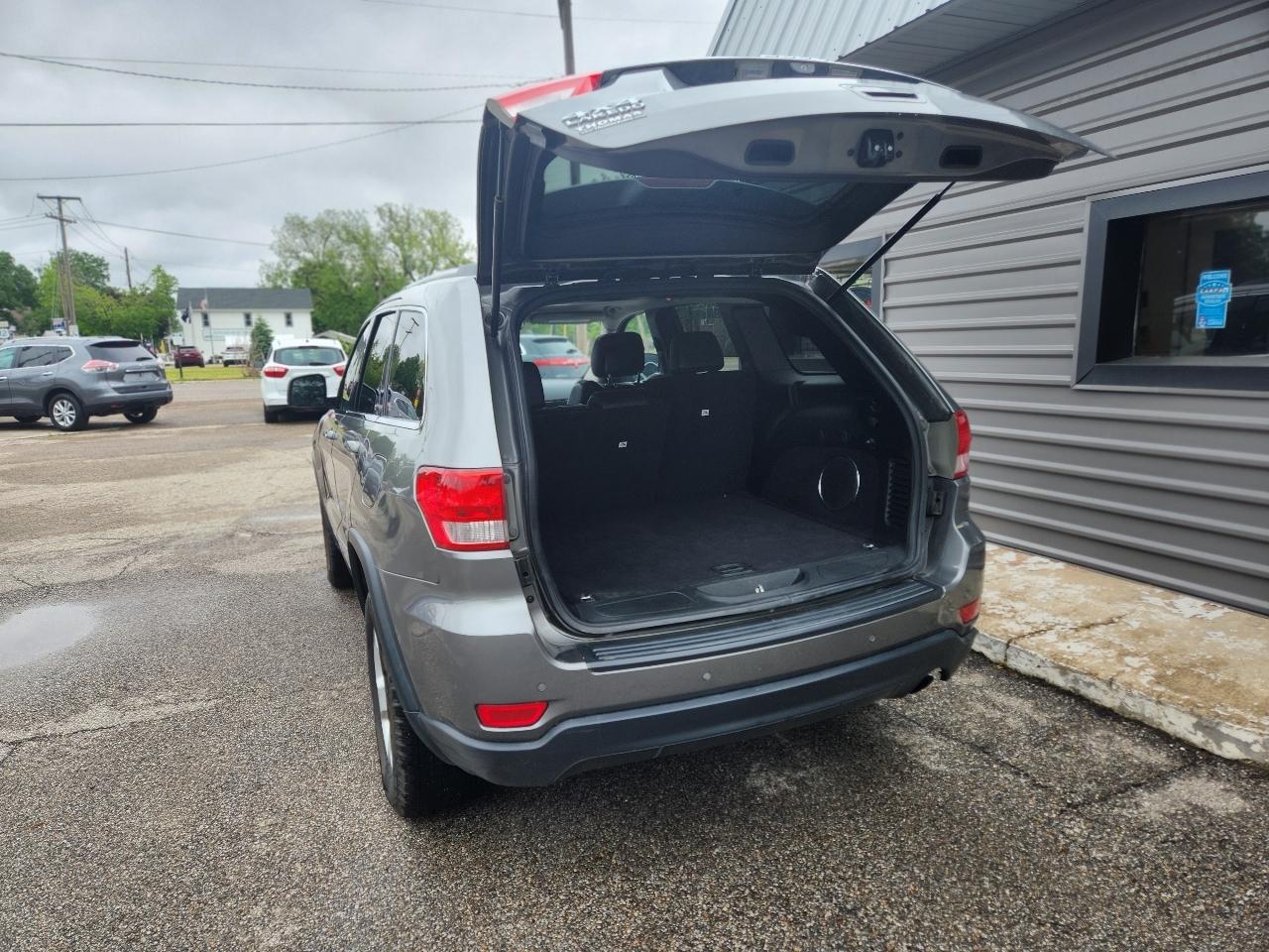 Jeep Grand Cherokee 4WD 4dr Laredo 2012