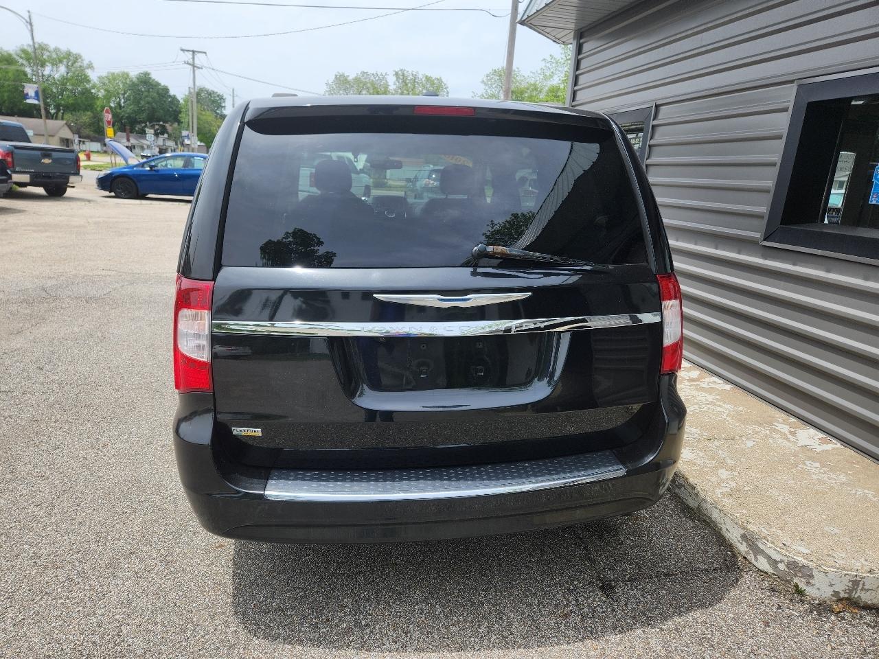 Chrysler Town & Country 4dr Wgn Touring 2016