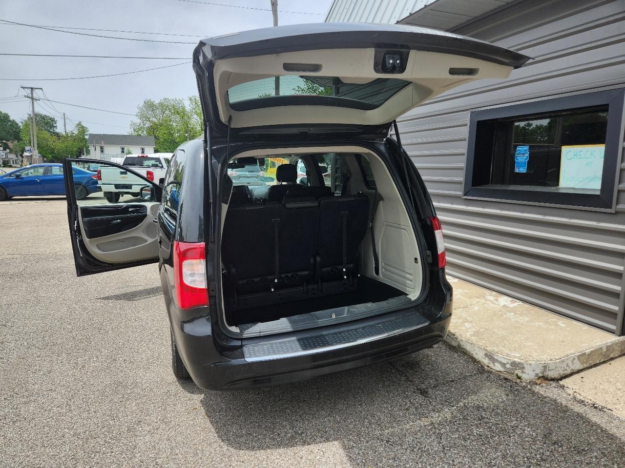 Chrysler Town & Country 4dr Wgn Touring 2016