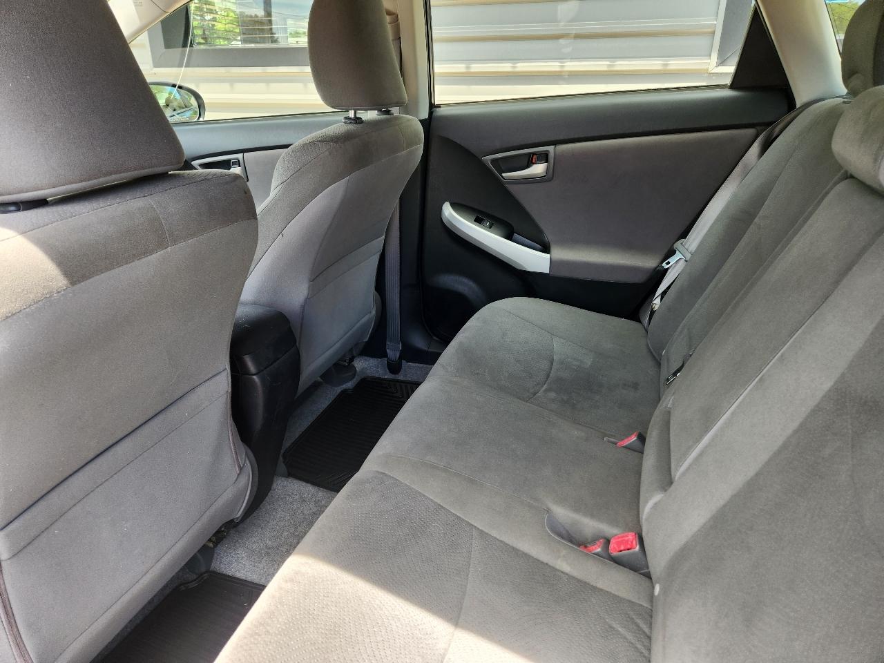 Toyota Prius 5dr HB Three (Natl) 2012