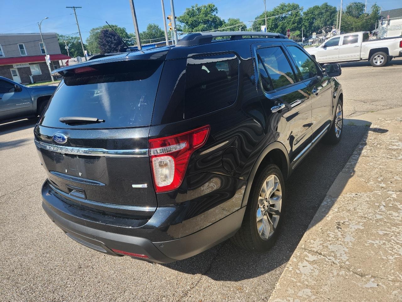 Ford Explorer 4WD 4dr XLT 2013