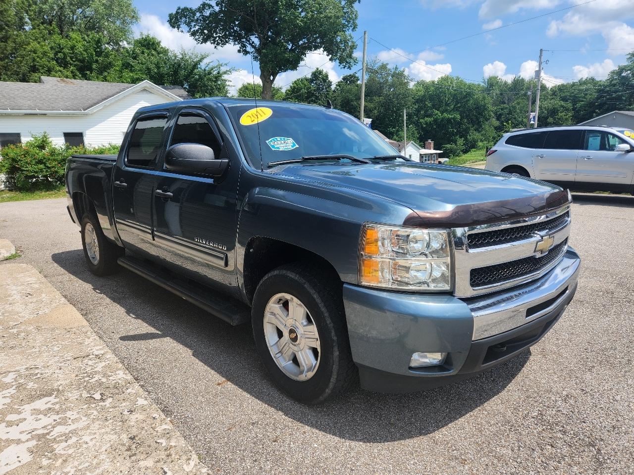 Chevrolet Silverado 1500 4WD Crew Cab 143.5" LT 2011