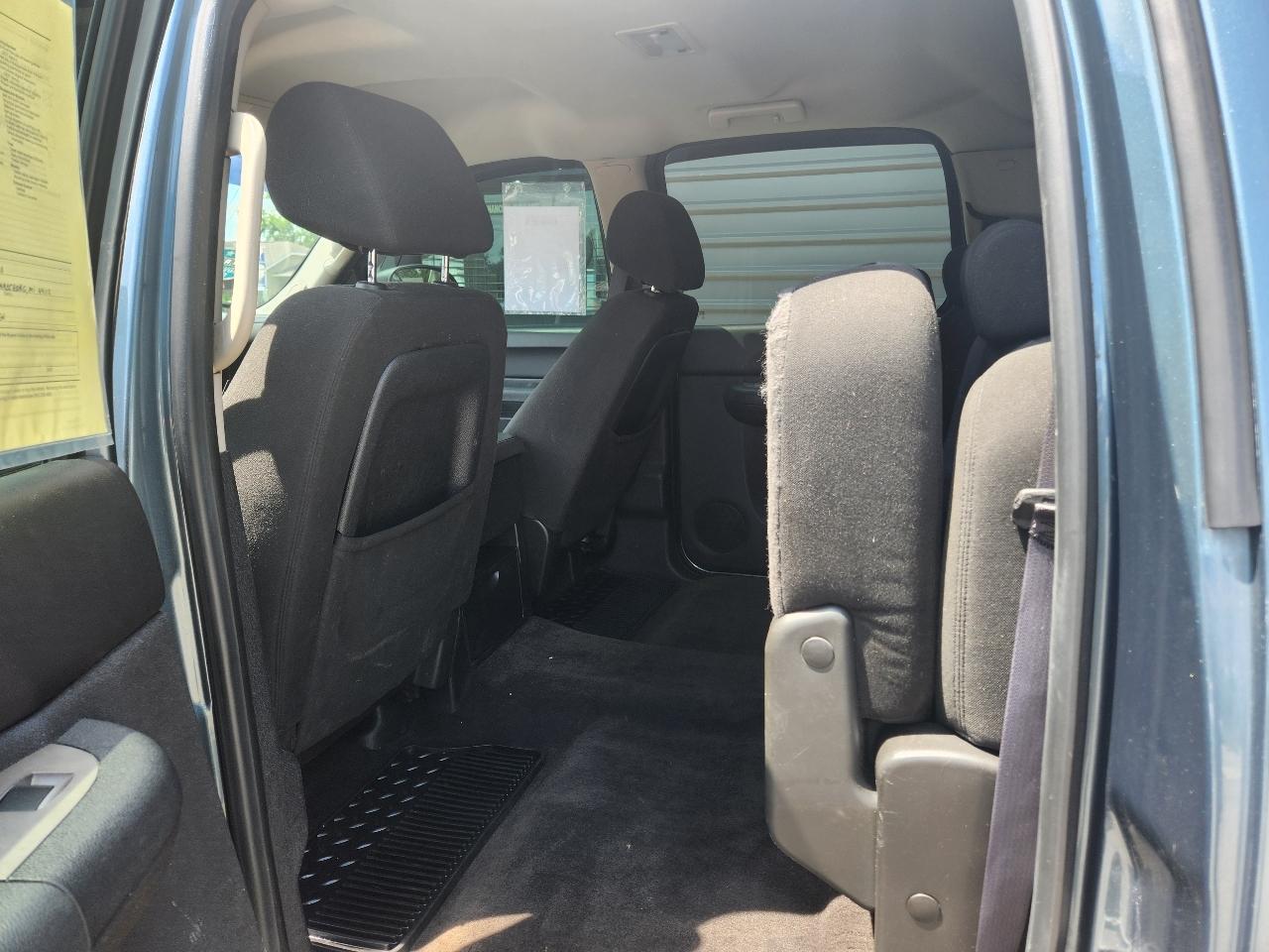 Chevrolet Silverado 1500 4WD Crew Cab 143.5" LT 2011