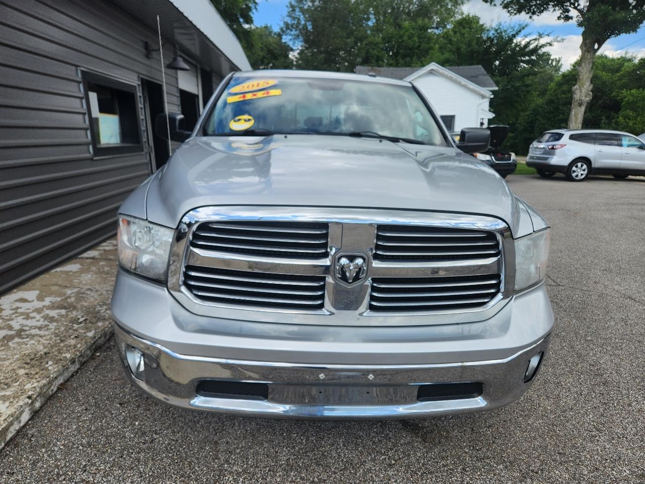 RAM 1500 4WD Crew Cab 140.5" Big Horn 2015