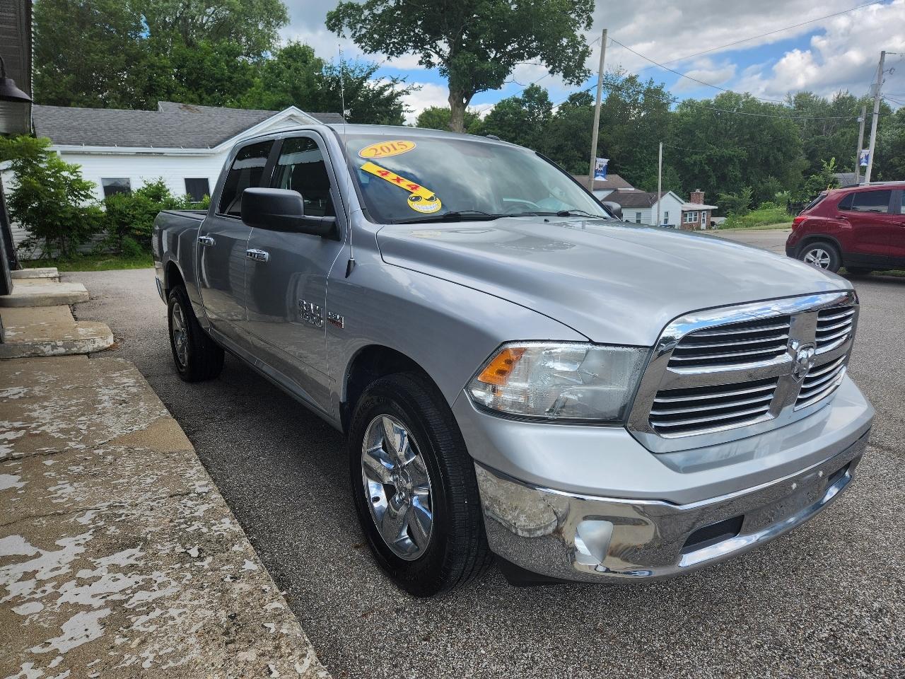 RAM 1500 4WD Crew Cab 140.5" Big Horn 2015