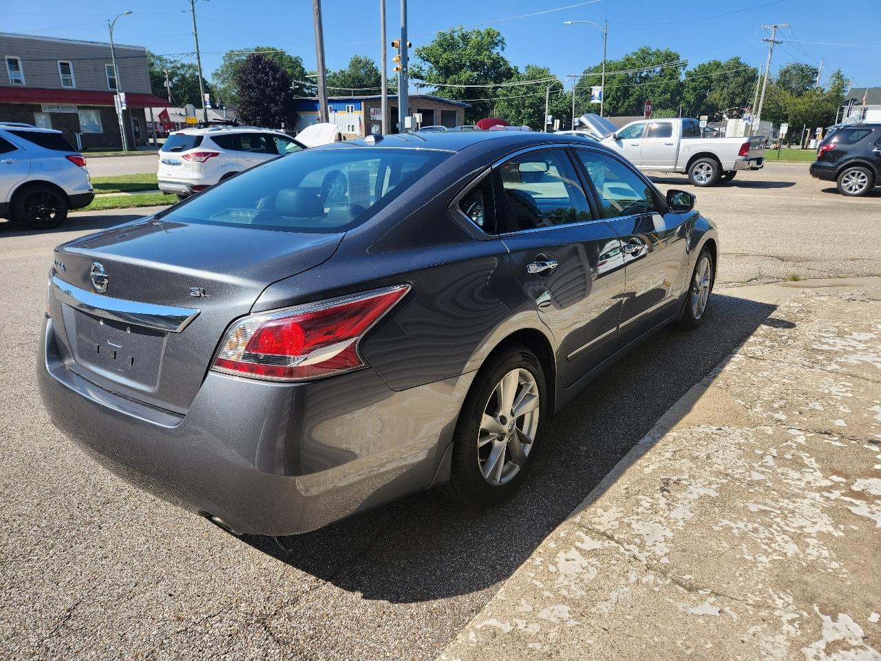 Nissan Altima 4dr Sdn I4 2.5 SL 2015