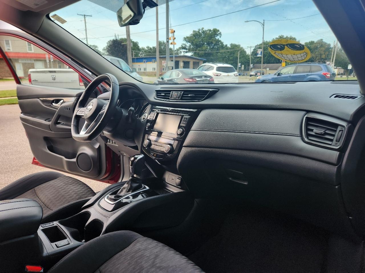 Nissan Rogue AWD SV 2018