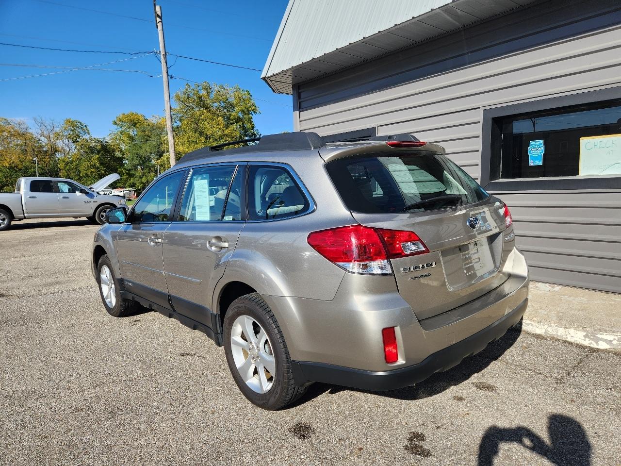 Subaru Outback 4dr Wgn H4 Auto 2.5i 2014