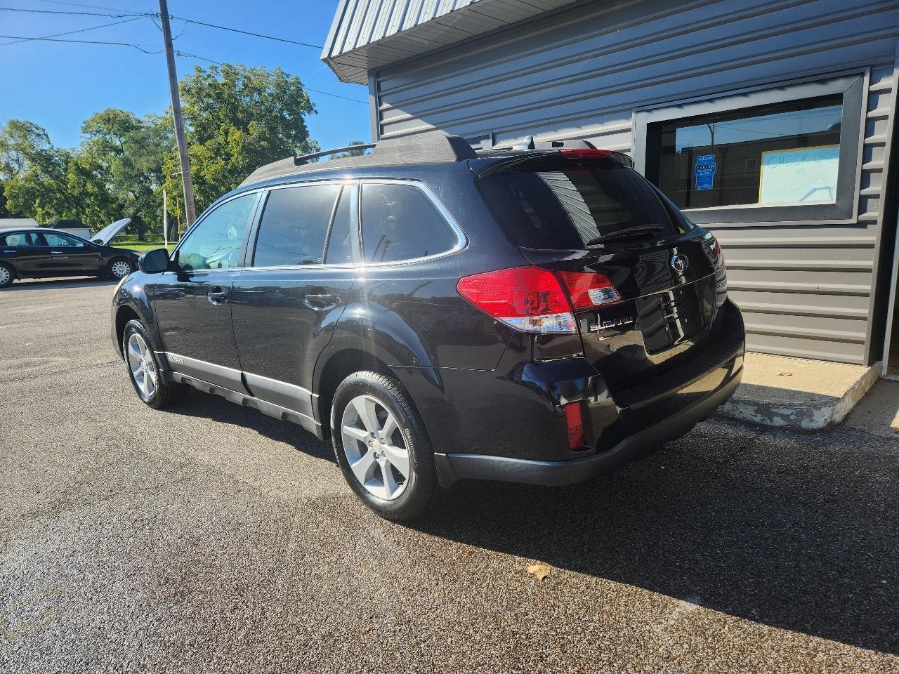 Subaru Outback 4dr Wgn H4 Auto 2.5i Premium 2014