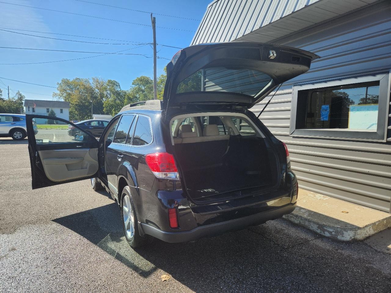 Subaru Outback 4dr Wgn H4 Auto 2.5i Premium 2014