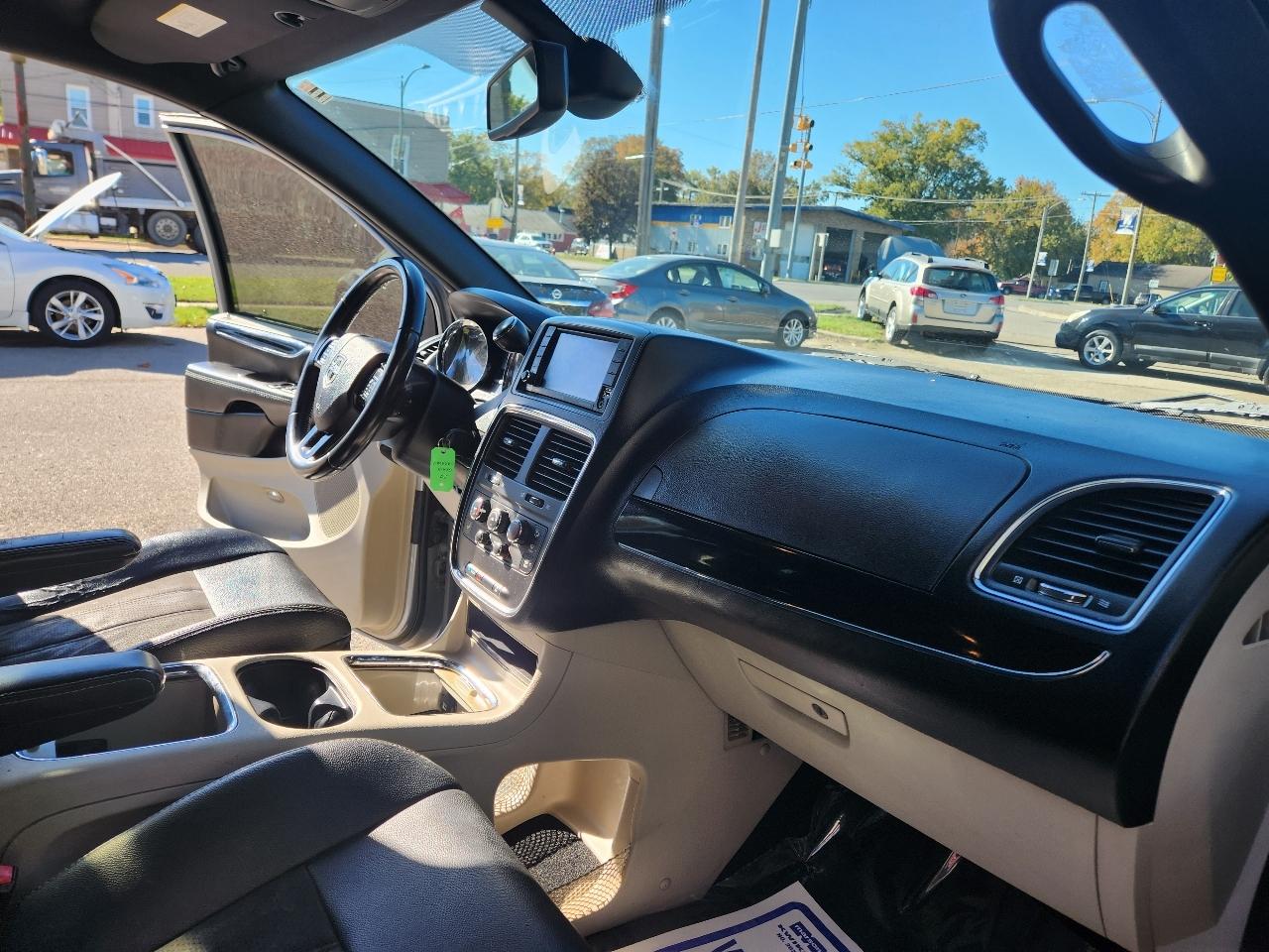 Dodge Grand Caravan SXT Wagon 2020