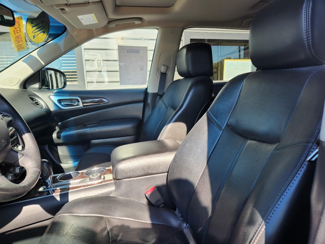 Nissan Pathfinder 4WD 4dr Platinum 2013