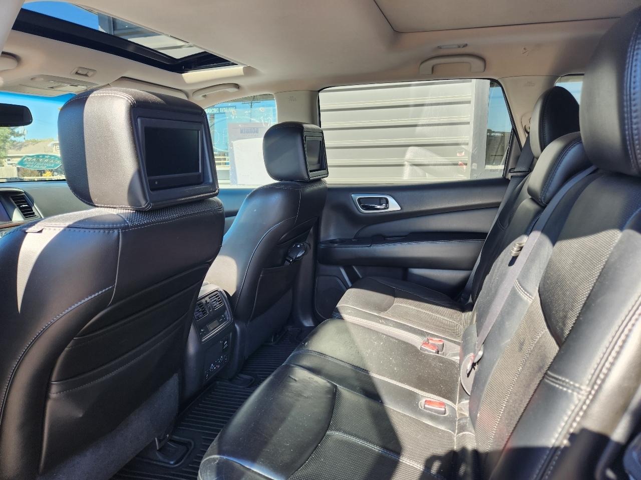 Nissan Pathfinder 4WD 4dr Platinum 2013