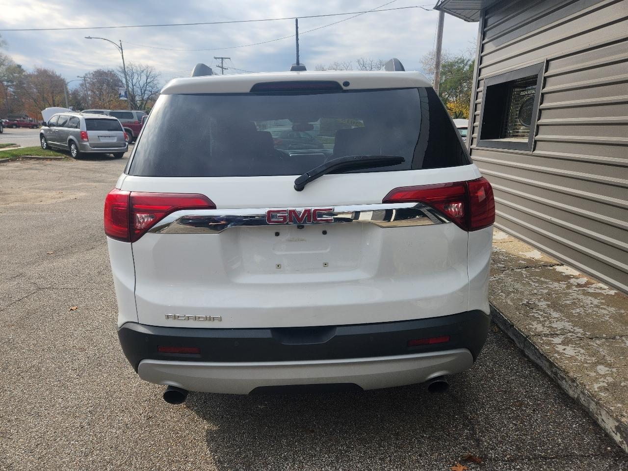 GMC Acadia FWD 4dr SLT w/SLT-1 2018