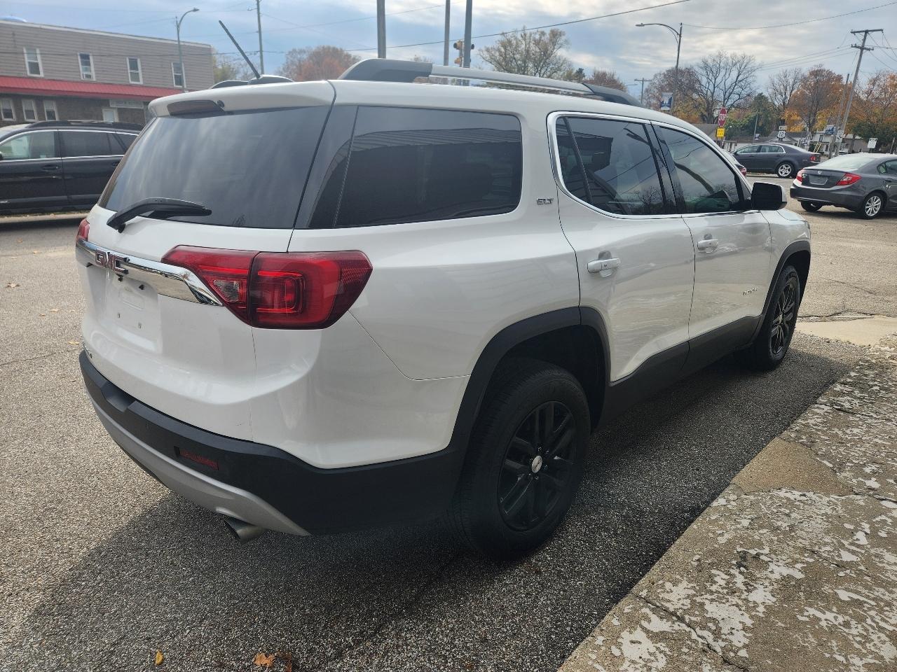 GMC Acadia FWD 4dr SLT w/SLT-1 2018