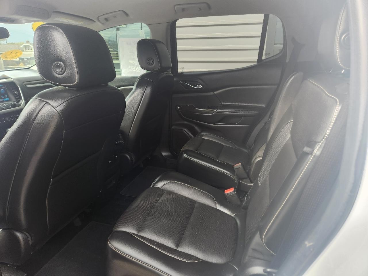 GMC Acadia FWD 4dr SLT w/SLT-1 2018
