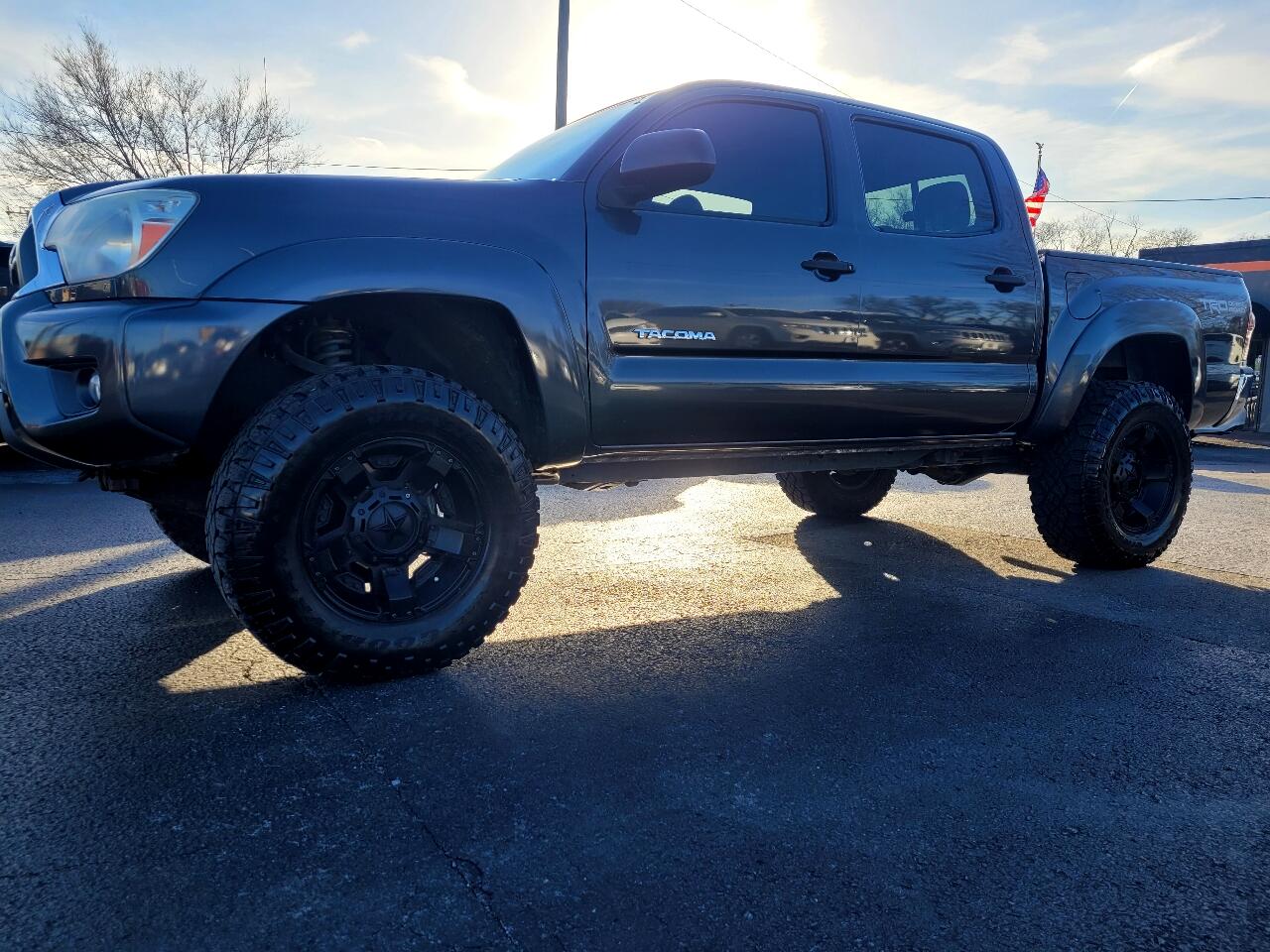 2012 Toyota Tacoma 2WD Double Cab V6 AT PreRunner (Natl)