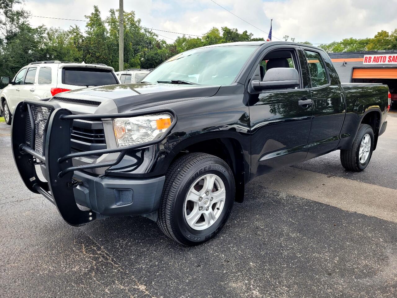 2017 Toyota Tundra 4WD SR5 Double Cab 6.5' Bed 4.6L (Natl)