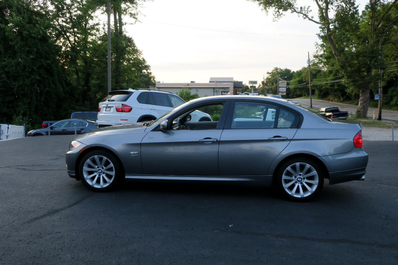 BMW 3-Series 328i xDrive SA 2011 BMW 3-Series 328i xDrive SA 2011