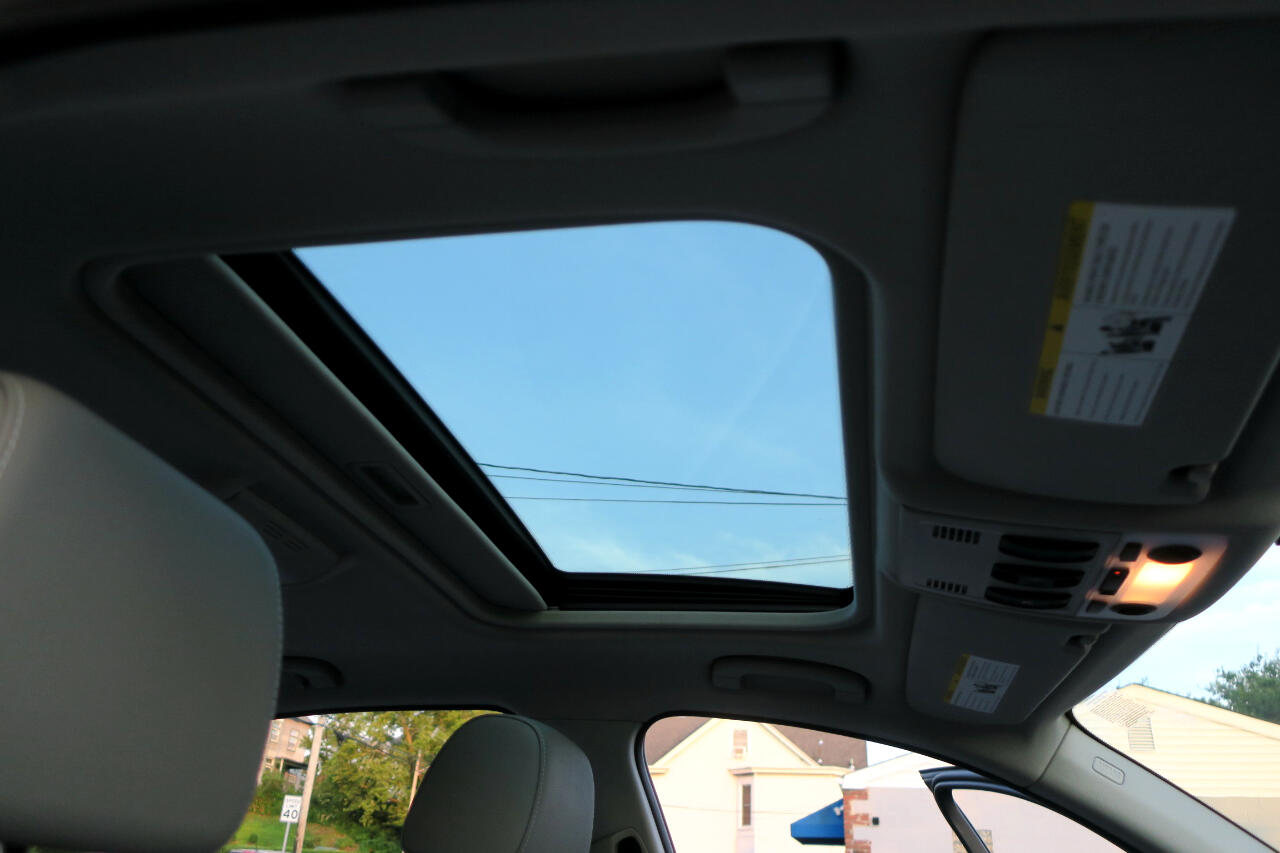 BMW 3-Series 328i xDrive SA 2011 BMW 3-Series 328i xDrive SA 2011