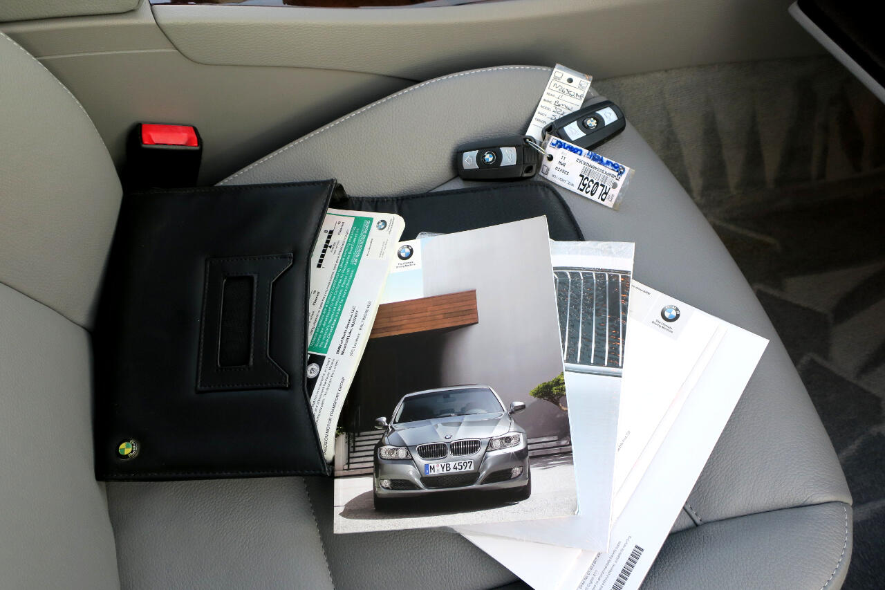 BMW 3-Series 328i xDrive SA 2011 BMW 3-Series 328i xDrive SA 2011