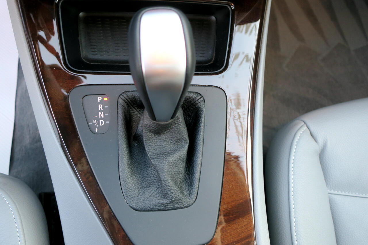 BMW 3-Series 328i xDrive SA 2011 BMW 3-Series 328i xDrive SA 2011