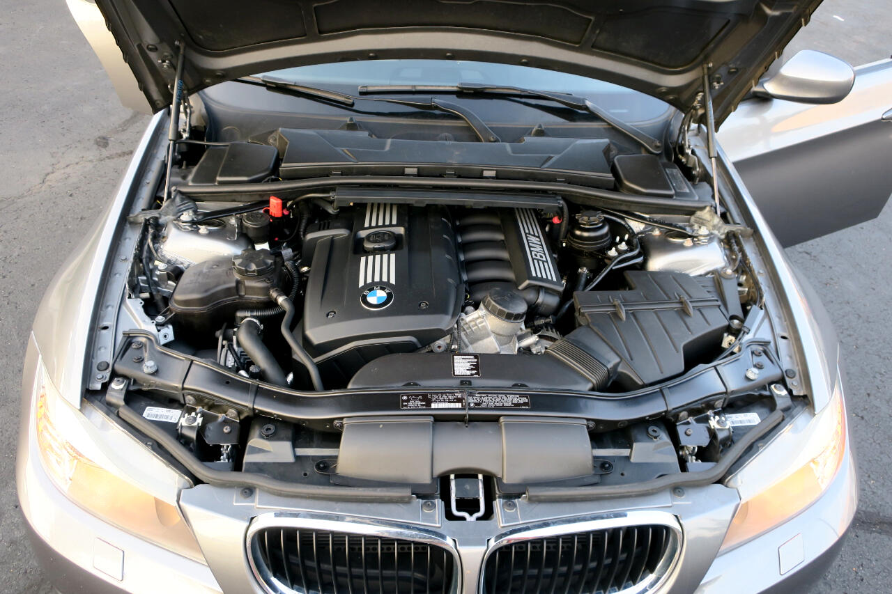 BMW 3-Series 328i xDrive SA 2011 BMW 3-Series 328i xDrive SA 2011