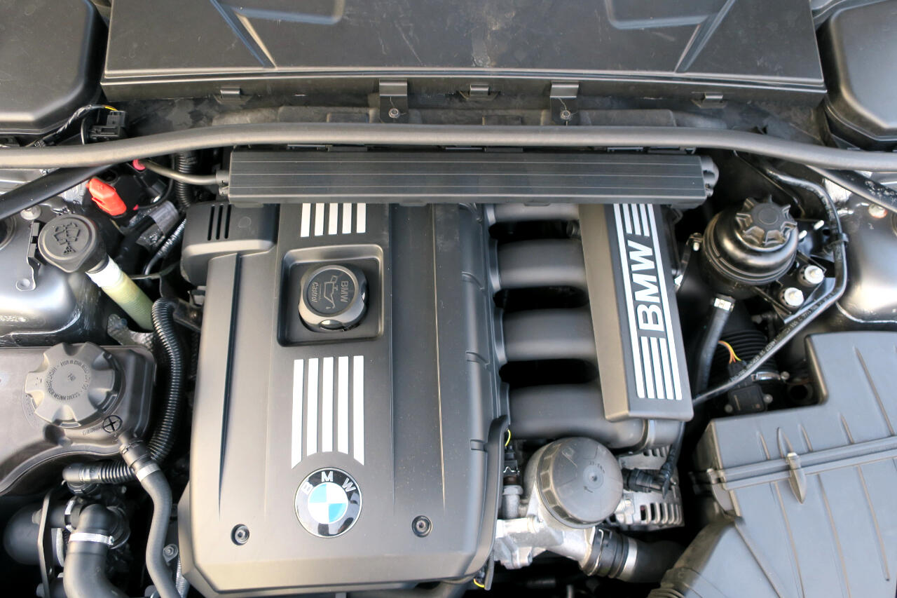 BMW 3-Series 328i xDrive SA 2011 BMW 3-Series 328i xDrive SA 2011