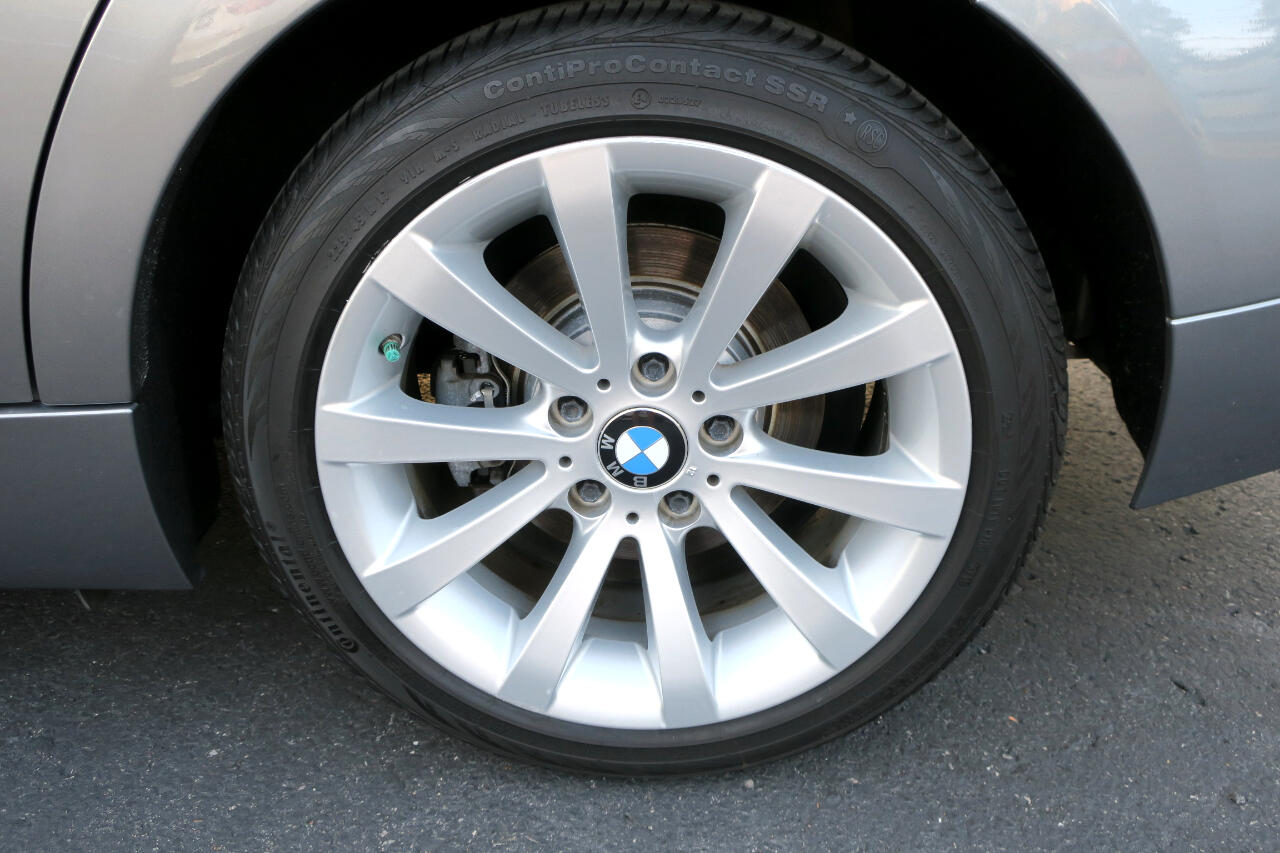 BMW 3-Series 328i xDrive SA 2011 BMW 3-Series 328i xDrive SA 2011