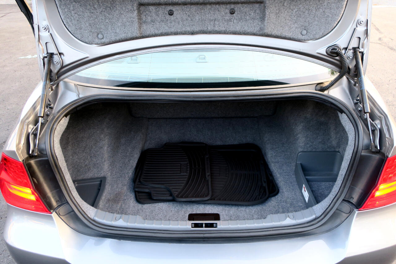 BMW 3-Series 328i xDrive SA 2011 BMW 3-Series 328i xDrive SA 2011