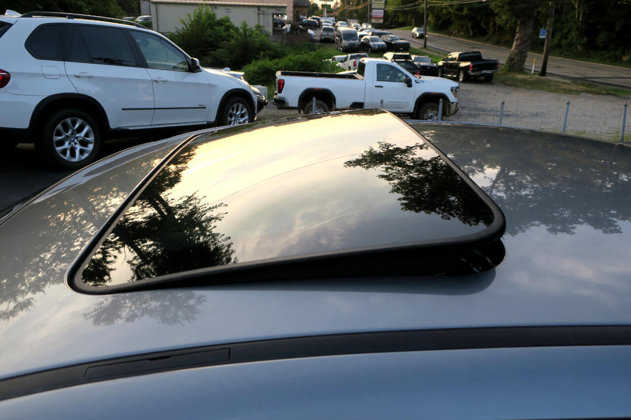 BMW 3-Series 328i xDrive SA 2011 BMW 3-Series 328i xDrive SA 2011