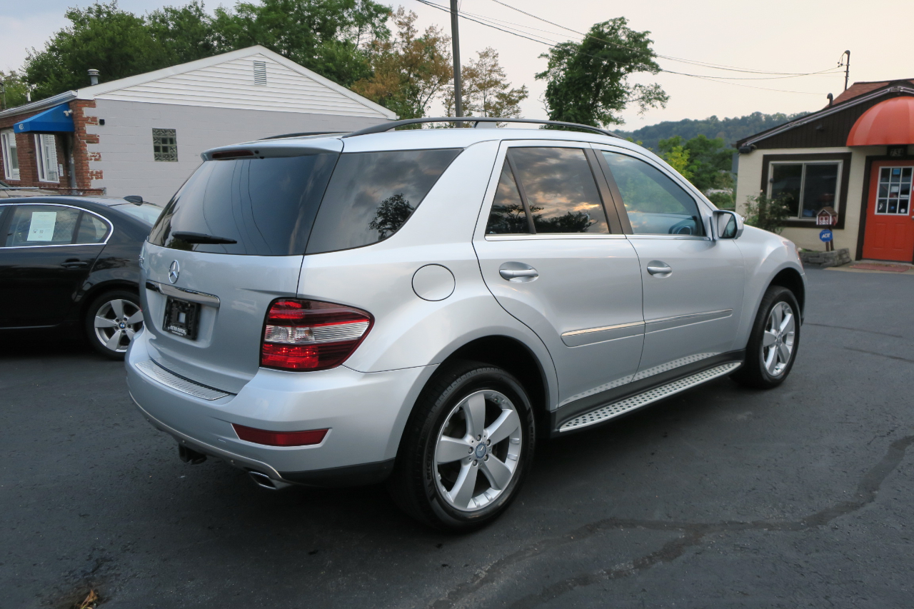 Mercedes-Benz M-Class ML350 2010 Mercedes-Benz M-Class ML350 2010