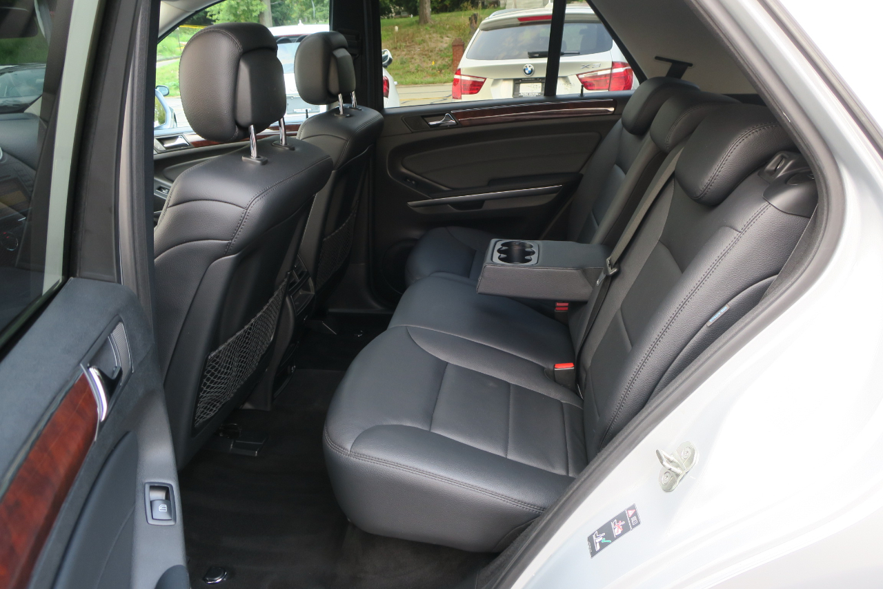 Mercedes-Benz M-Class ML350 2010 Mercedes-Benz M-Class ML350 2010