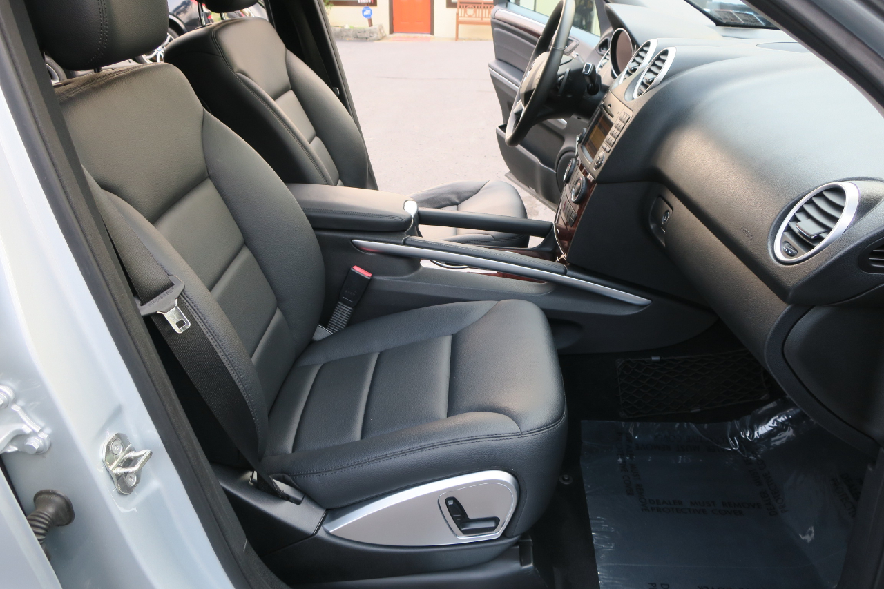 Mercedes-Benz M-Class ML350 2010 Mercedes-Benz M-Class ML350 2010