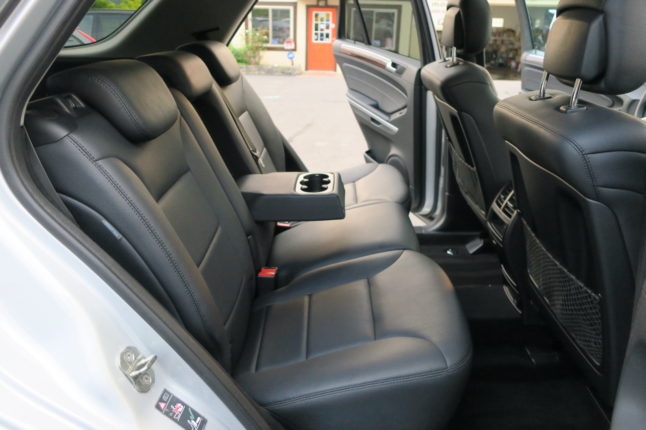 Mercedes-Benz M-Class ML350 2010 Mercedes-Benz M-Class ML350 2010