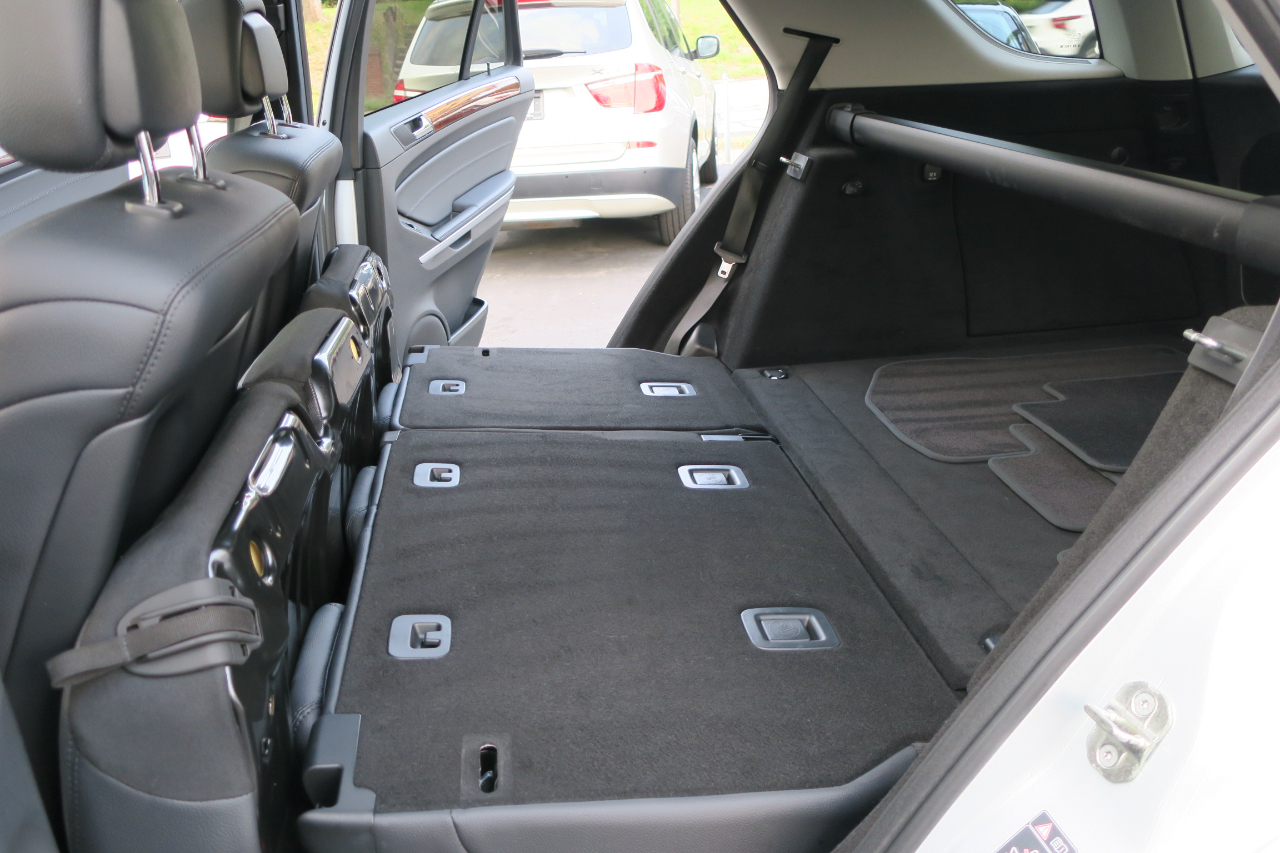 Mercedes-Benz M-Class ML350 2010 Mercedes-Benz M-Class ML350 2010