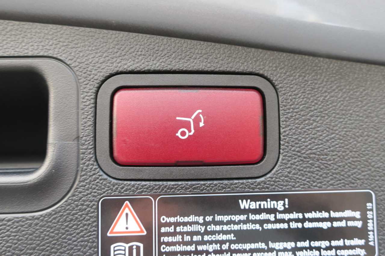 Mercedes-Benz M-Class ML350 2010 Mercedes-Benz M-Class ML350 2010