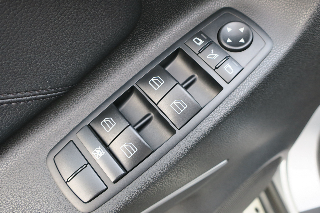 Mercedes-Benz M-Class ML350 2010 Mercedes-Benz M-Class ML350 2010