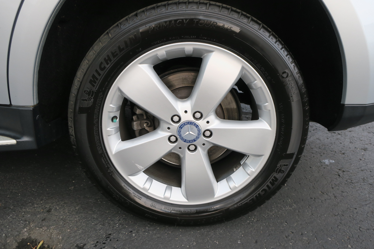 Mercedes-Benz M-Class ML350 2010 Mercedes-Benz M-Class ML350 2010