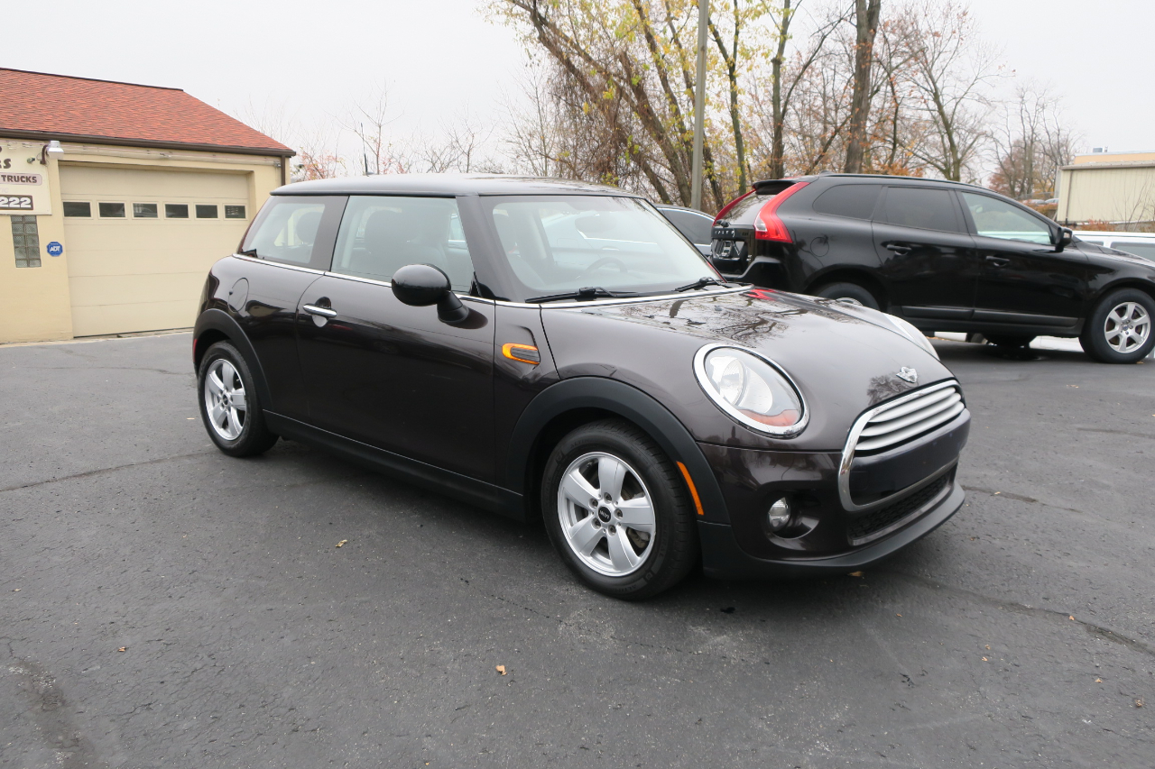 MINI Cooper Base 2D Hatchback 2014