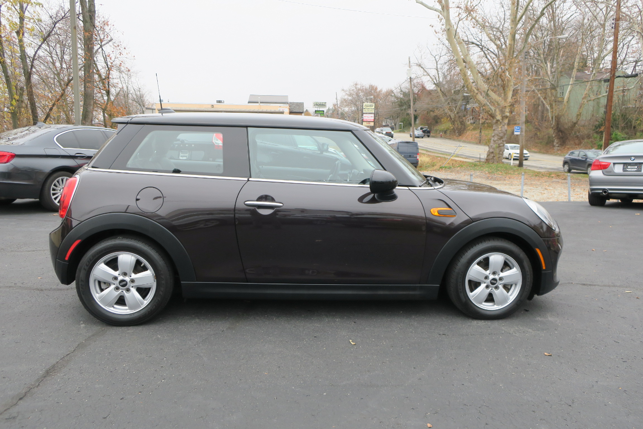 2014 Mini Cooper Base photo 2