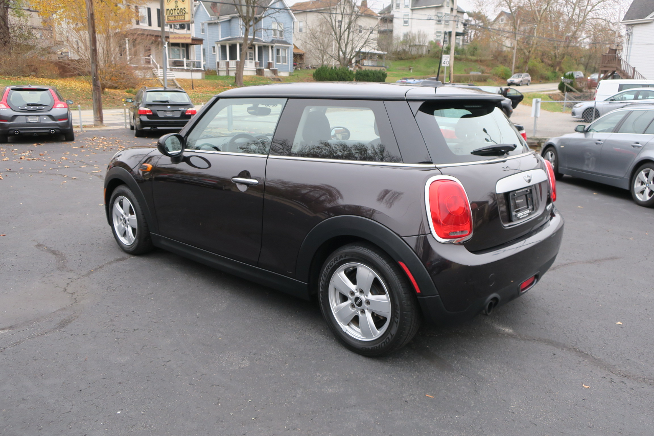 MINI Cooper Base 2D Hatchback 2014
