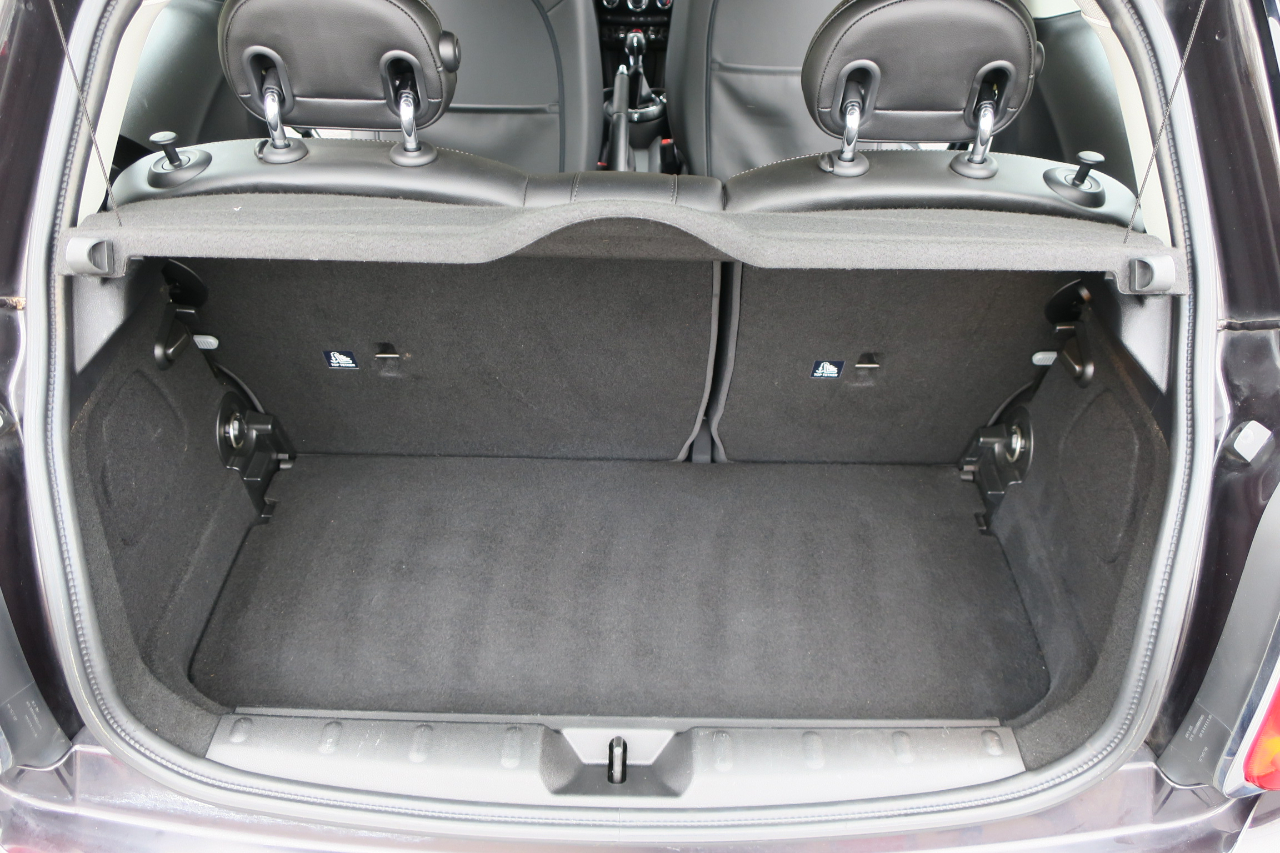 MINI Cooper Base 2D Hatchback 2014