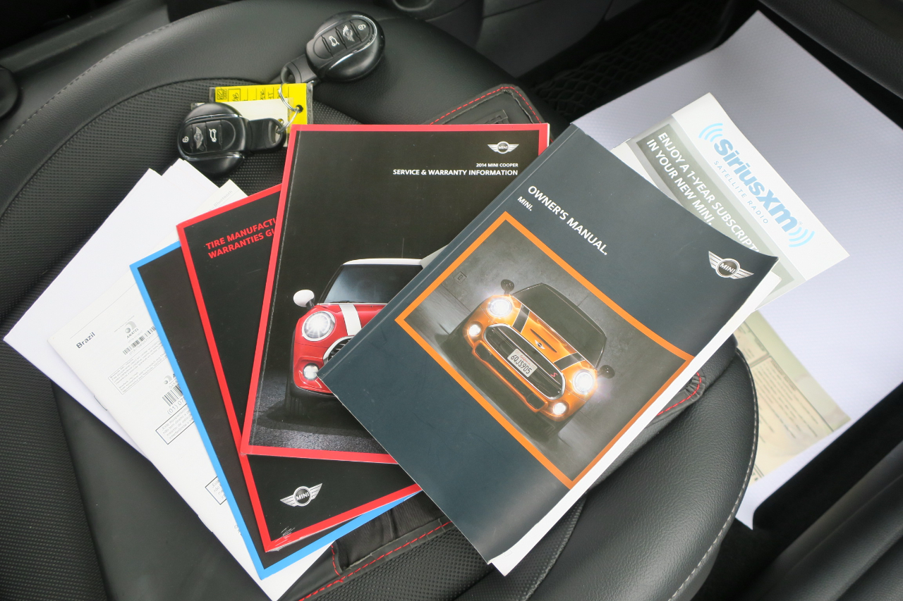 MINI Cooper Base 2D Hatchback 2014