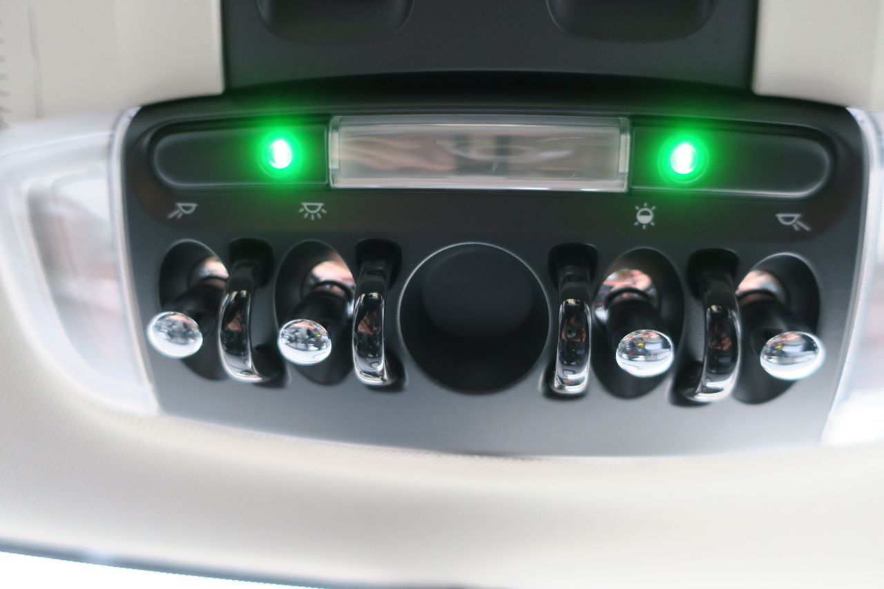 MINI Cooper Base 2D Hatchback 2014