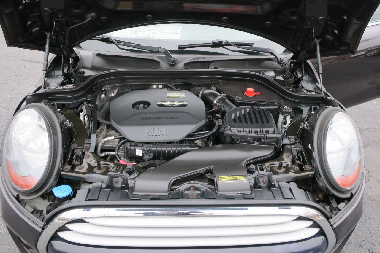 MINI Cooper Base 2D Hatchback 2014