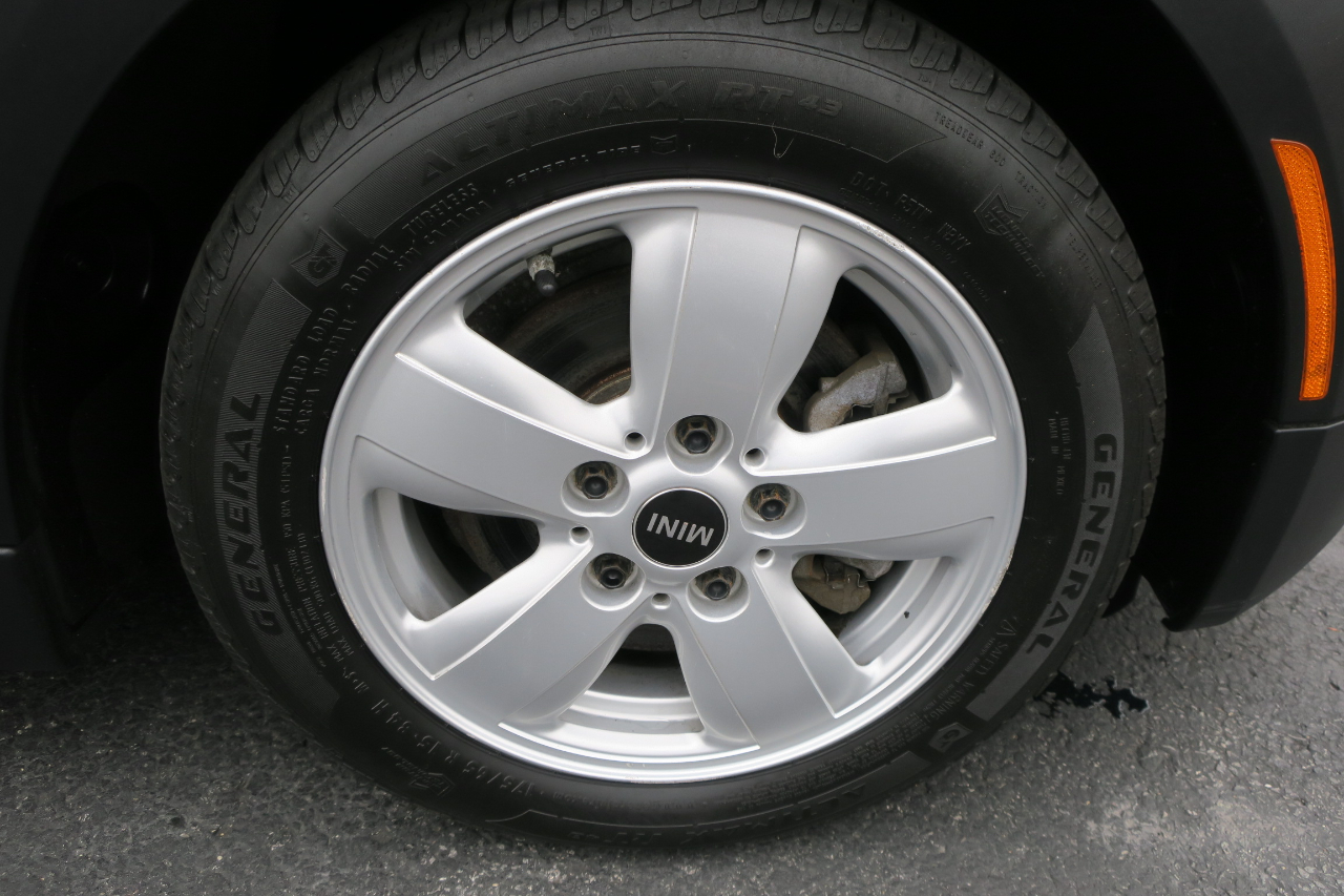 MINI Cooper Base 2D Hatchback 2014