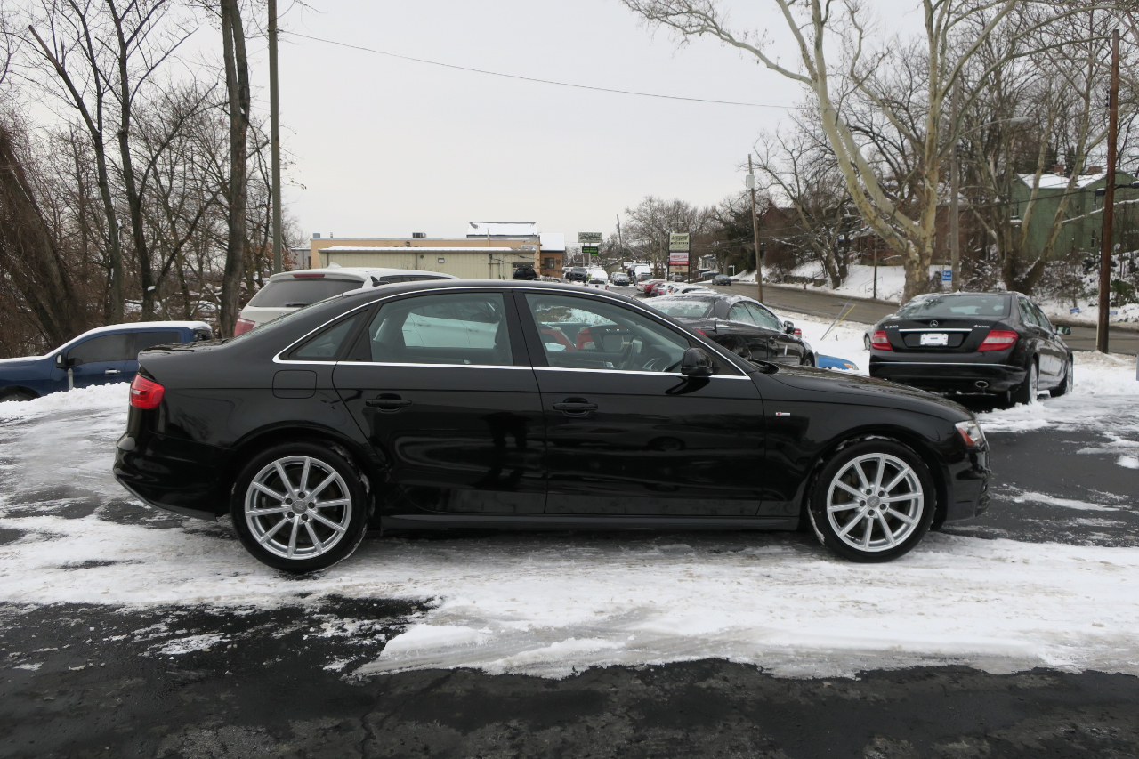 Audi A4 2.0T Premium Plus quattro Sedan AWD 8A 2016